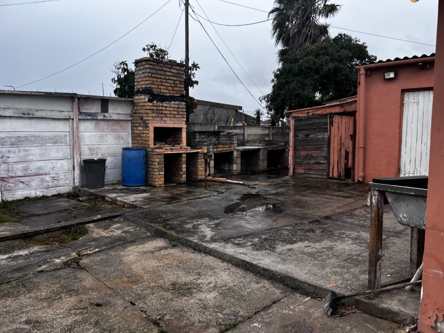 3 Bedroom Property for Sale in Algoa Park Eastern Cape